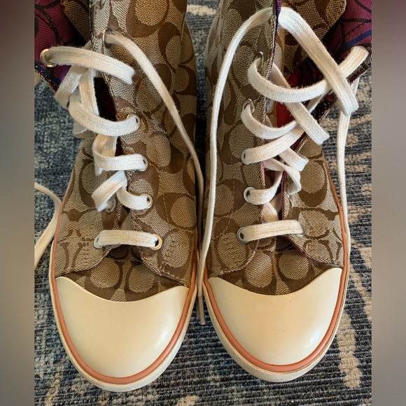 Coach high top tennis shoes, size 8.5B - Picture 4 of 11
